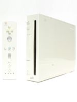 Wii:シロ(リモコンプラス×2 + Wii Sports Resort同梱) 中古