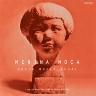 MENINA MOCA