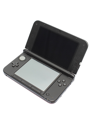 ニンテンドー3DS LL:レッド×ブラック(SPRSRKAA)(本体×1、専用タッチペン×1、SDHCメモリーカード(4GB)×1、ARカード×6枚、かんたんスター)