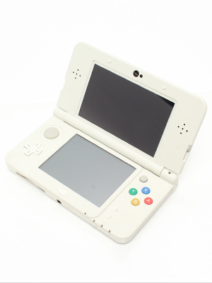 箱説なし】Newニンテンドー3DS:ホワイト(KTRSWAAA) 中古ゲーム