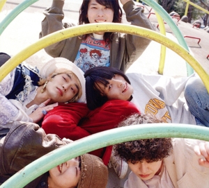 心拍数とラヴレター、それと優しさ(完全生産限定盤)(Blu-ray Disc付)