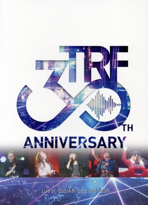 TRF 30th Anniversary Live at 日本武道館「past and future.」(初回生産限定盤)(Blu-ray Disc)
