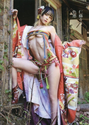 仁藤りさ写真集 色悪